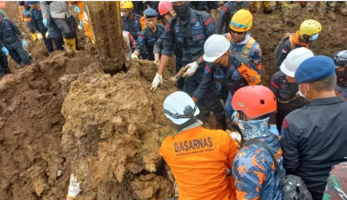 Update Korban Gempa Canjur Polisi Meninggal Masih Dalam