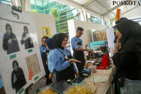 Peringatan Hari Disabilitas Internasional 2024 di Taman Ismail Marzuki, Menteng, Jakarta Pusat, Minggu, 1 Desember 2024. (Poskota/ Ahmad Tri Hawaari).