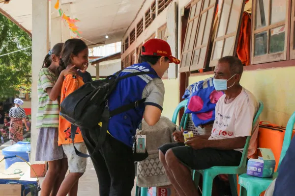 Kementrian sosial telah memberikan sejumlah bantuan sosial bagi para pengungsi erupsi Gunung Lewotobi. (Kemensos)