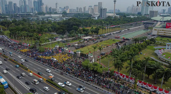 Foto udara sekitar Gedung DPR RI beberapa waktu lalu.(Poskota/Ahmad Tri Hawaari)