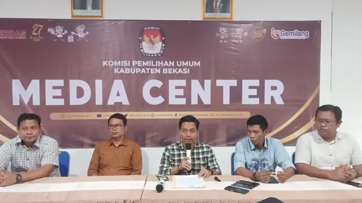 KPU Kabupaten Bekasi saat mengumumkan pendaftaran Cabup dan Cawabup beberapa waktu lalu. (Dok. KPU Kabupaten Bekasi)