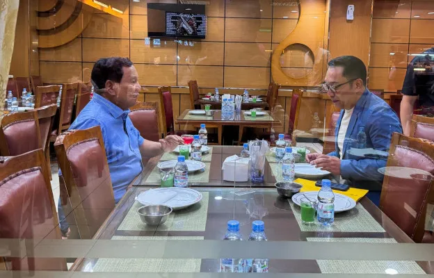 Cagub Jakarta Ridwan Kamil makan bareng bersama Presiden RI Prabowo Subianto. (Dok. Tim RK-Suswono)