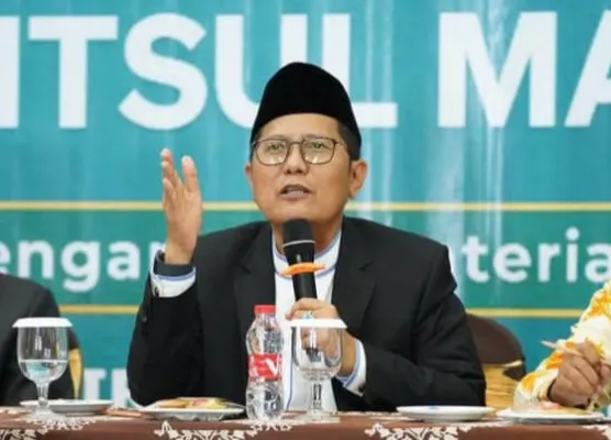 Ketua Majelis Ulama Indonesia (MUI) bidang Ukhuwah dan Dakwah, Muhammad Cholil Nafis minta RS Medistra tidak buka di Indonesia bila melarang penggunaan jilbab. (Instagram/Cholil Nafis)