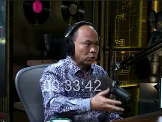 Mantan Menkominfo Budi Arie mengaku dirinya yang paling agresif dalam memberantas judi online. (YouTube Deddy Corbuzier)