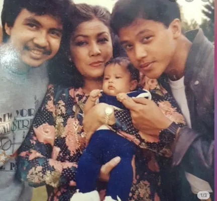 Foto lawas artis Rahayu Effendi yang juga ibu kandung dari aktor Dede Yusuf. (Net)