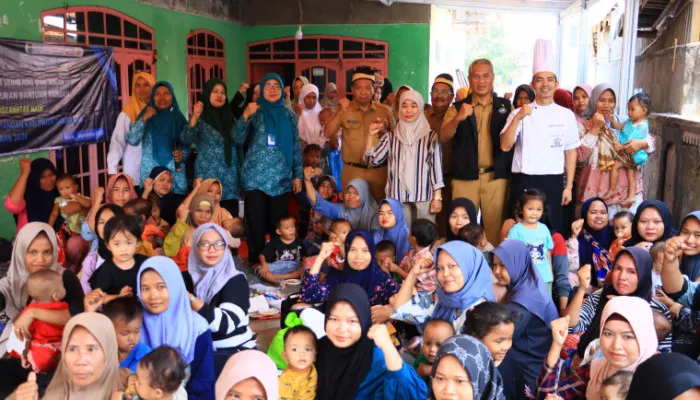 Penyuluhan pengolahan makanan oleh Pemkab Tangerang untuk pencegahan stunting. (Dok. Pemkab Tangerang)