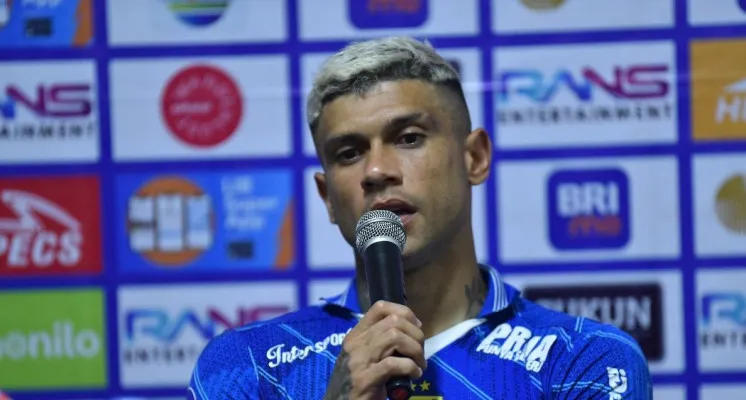 Ciro Alves siap tampil maksimal lawan Borneo FC. (persib.co.id)