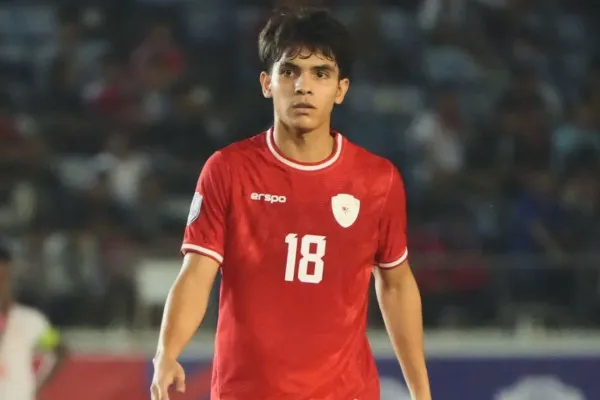 Debut pertama Victor Dethan bersama Timnas Indonesia saat melawan Myanmar di laga perdana Piala AFF 2024. (Instagram/timnasindonesia)