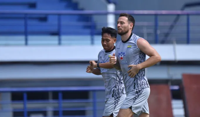 Persiapan tim Persib Bandung jelang hadapi Arema FC. (persib.co.id)