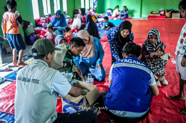 Sigab PERSIS turun tangan bantu warga terdampak bencana alam pergerakan tanah dan longsor. (Sigab PERSIS Cianjur)