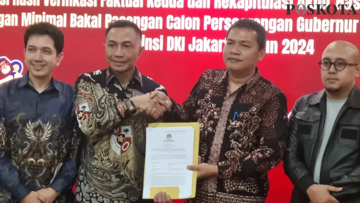 Bakal paslon independen, Dharma Pongrekun-Kun Wardana Abyoto memenuhi syarat maju di Pilkada Jakarta 2024. (Poskota/Pandi Ramedhan)