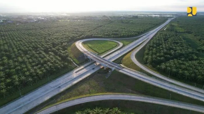 Jadwal dan lokasi ruas tol yang mendapatkan diskon tarif selama periode mudik Lebaran 2025. (pupr)