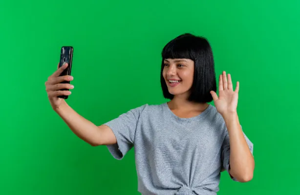 Ilustrasi tidak bisa menggunakan fitur filter WhatsApp saat video call. (Freepik/stockking)