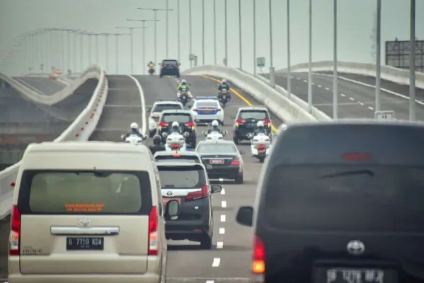 Kepadatan kendaraan di Tol Jakarta - Cikampek. (foto: Ilustrasi)