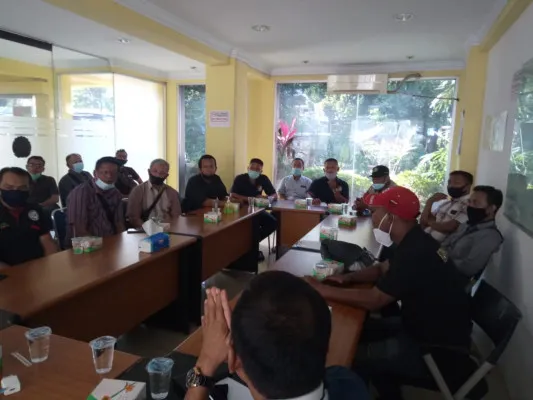 Rapat Kowantara yang membahas nasib pelaku usaha Warteg pada bulan lalu. (dok.Kowantara)