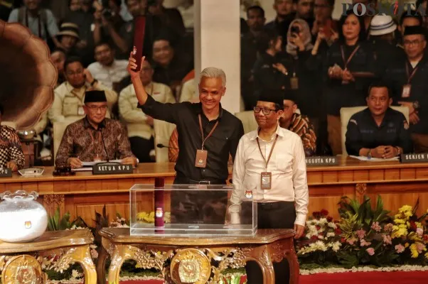 Ganjar Pranowo-Mahfud MD. Ahmad Tri Hawaari