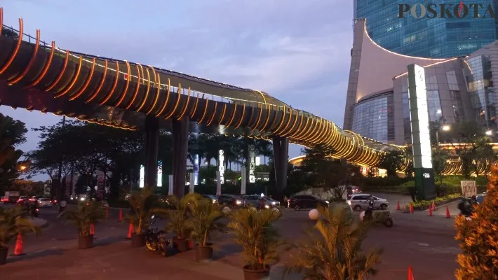 Lokasi pelajar lompat dari JPO kawasan Tanjung Duren, Jakarta Barat. (foto: pandi)