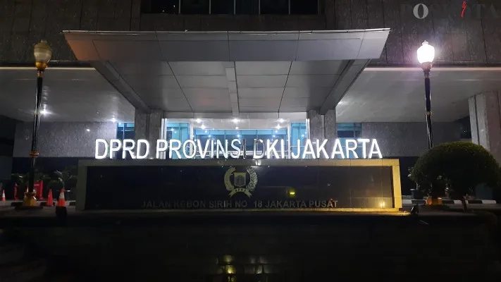 Suasana DPRD DKI saat sedang dilakukan penggeledahan oleh KPK. (aldi)