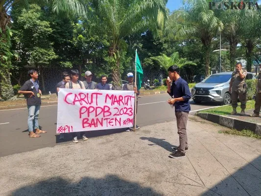 Demo PPBD 2023 - 2024 Pemprov Banten tuntut Kadindik dicopot. (Bilal)