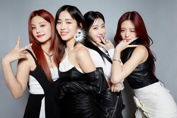 ITZY siap comeback dan tur dunia di 2024. (Foto/Soompi)