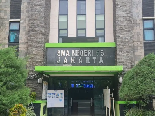 SMA Negeri 65 Jakarta. (Poskota/Pandi Ramedhan)