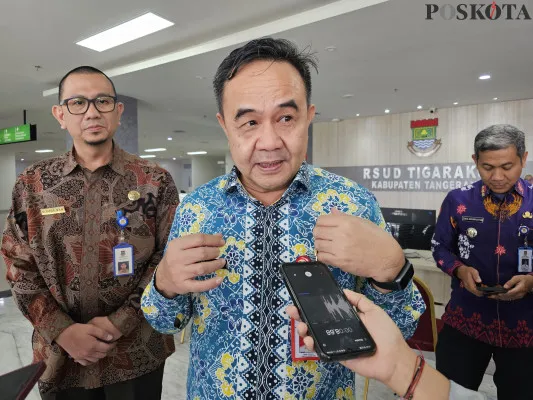 Pj Sekretaris Daerah Kabupaten Tangerang, Soma Atmaja saat melakukan pemantauan RSUD Tigaraksa, 2 Oktober 2024. (Poskota/Veronica)