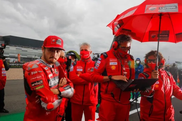 Jack Miller, juga menjadi andalan Ducati untuk memperkecil jarak poin Quartararo. (foto/motogp)