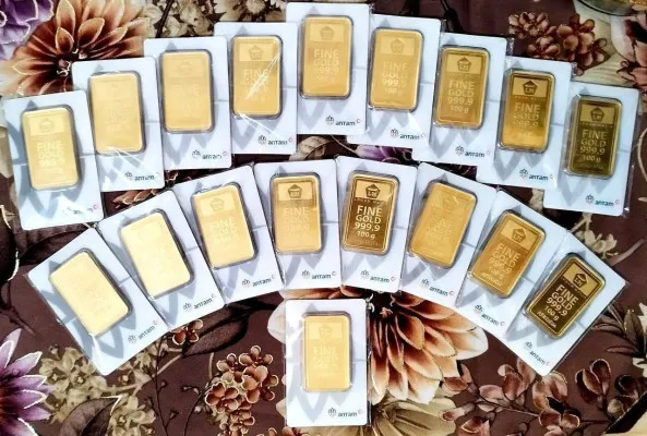 Harga emas Antam hari ini naik Rp5.000 per gram. Cek info lengkapnya disini (foto/Pinterest)