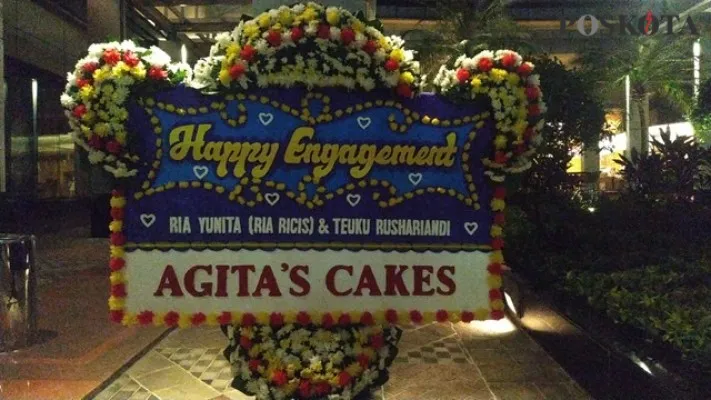 Karangan Bunga dari Agita's Cake untuk acara lamaran Ria Ricis dan Teuku Ryan. (cr07)