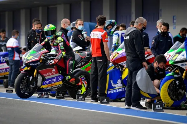 Dorna dan FIM umumkan regulasi baru di Moto E 2022. (foto: motogp)