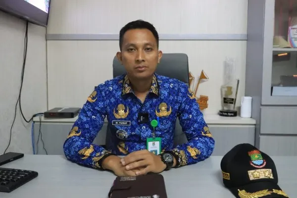 Lurah Kadu Agung, Mohamad Yusuf. (Ist)