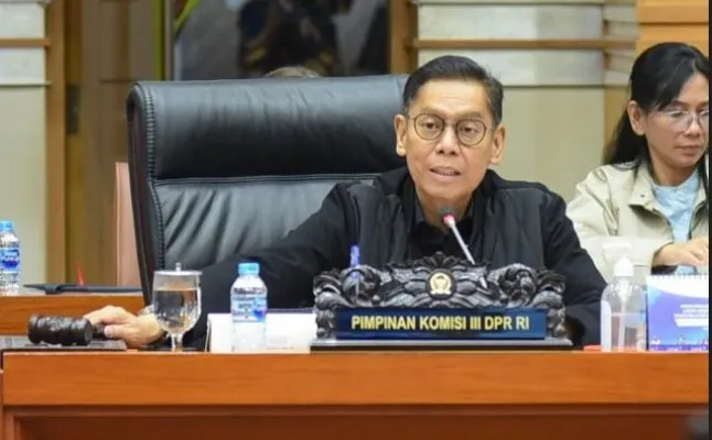 Wakil Ketua Komisi III DPR RI Adies Kadir saat memimpin fit and proper test Calon Hakim Agung 2023 di Kompleks Parlemen. (ist)