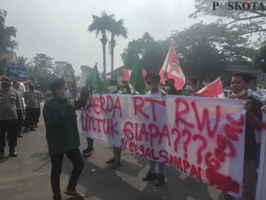 Mahasiswa demo. (foto: yusuf permana)