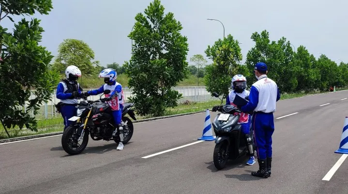 AHM gandeng 3.550 anak muda Peduli Cari Aman. (Foto/ahm)