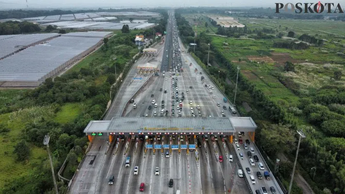 Jadwal dan titik contraflow Tol Jakarta-Cikampek (Japek) periode Nataru 2025/2026. (Foto: Poskota/Ahmad Tri Hawari)