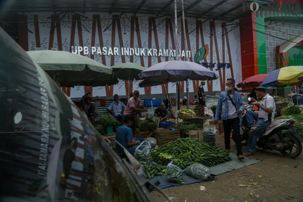 Kenaikan Harga Cabai dan Bawang di Pasar Kramat Jati jelang Nataru