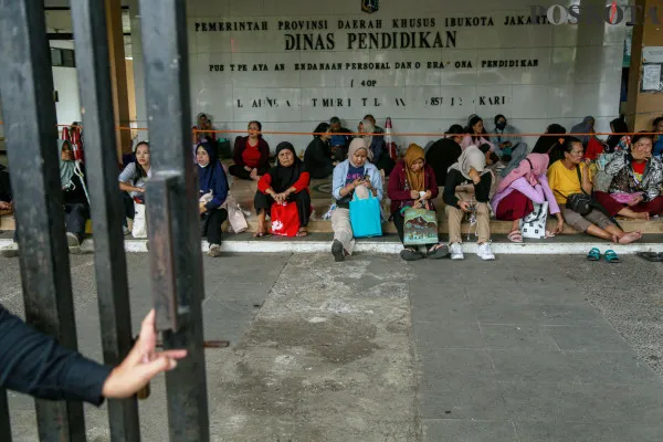 Antrean Pengaduan Usai Batal Terima KJP Plus