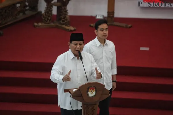 Presiden dan Wakil Presiden terpilih periode 2024-2029, Prabowo Subianto bersama Gibran Rakabuming Raka. (Poskota/Ahmad Tri Hawaari)