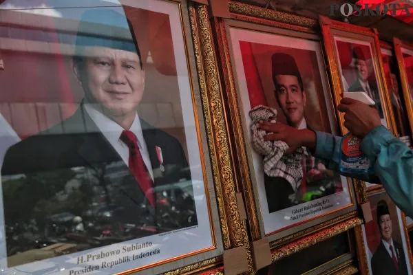 Ilustrasi bingkai foto Presiden dan Wakil Presiden terpilih, Prabowo Subianto dan Gibran Rakabuming Raka. (Poskota.co.id/Ahmad Tri Hawaari)