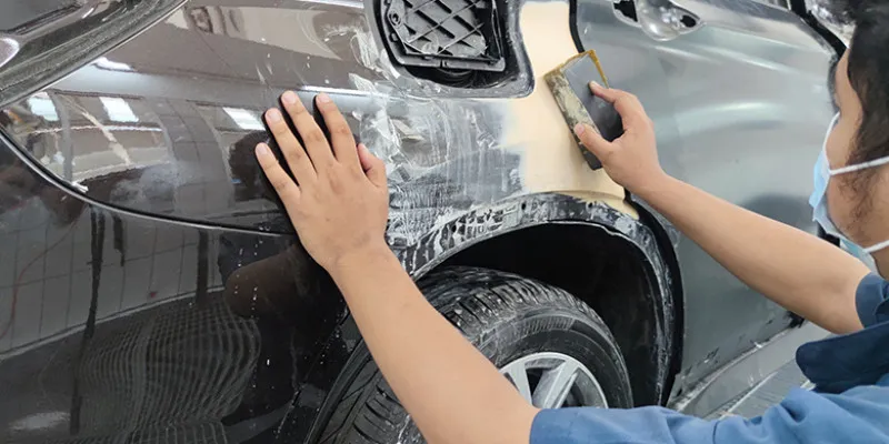 Selain mobil peserta asuransi, Astra Peugeot Body and Paint juga menerima pengerjaan mobil merek lain non asuransi. (Foto/ist)
