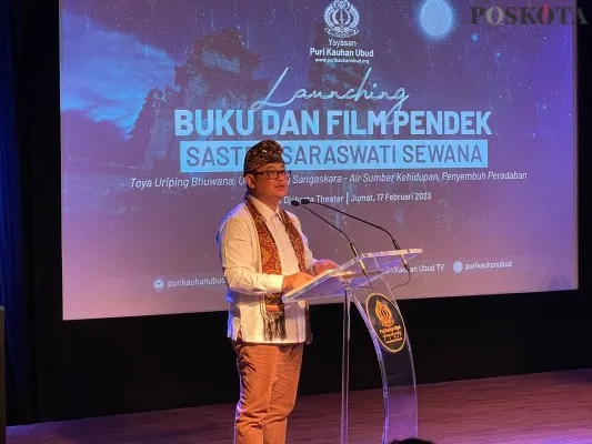 Ketua Yayasan Puri Kauhan Ubud, Anak Agung Gde Ngurah Ari Dwipayana di sela peluncuran 3 buku di Djakarta Theatre, Jumat (17/2/2023). Foto: Dok Poskota.