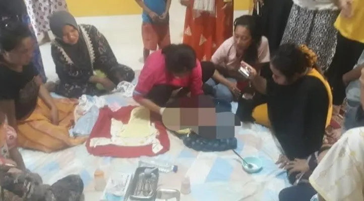  Bayi yang dibuang ibu kandung saat dirawat di rawat warga. di Kabupaten Serang. (ist)