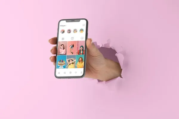 Ilustrasi. Berikut adalah 5 fitur unggulan di Instagram yang dapat memperkaya pengalamanmu di platform ini. (Freepik)