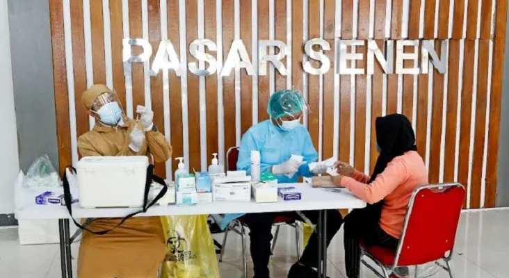 Layanan vaksinasi gratis di Stasiun Pasar Senen / ist