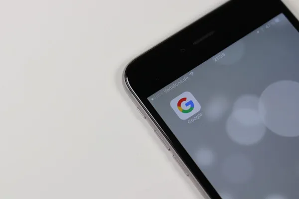 Cara ganti nomor hp di akun Google untuk Android dan iPhone. (Pixabay/Digitalpfade)