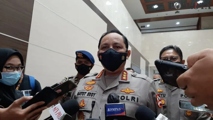 Wakapolri Komjen Gatot Eddy usai Raker dengan Komisi III. (foto: poskota.co.id/rizal)