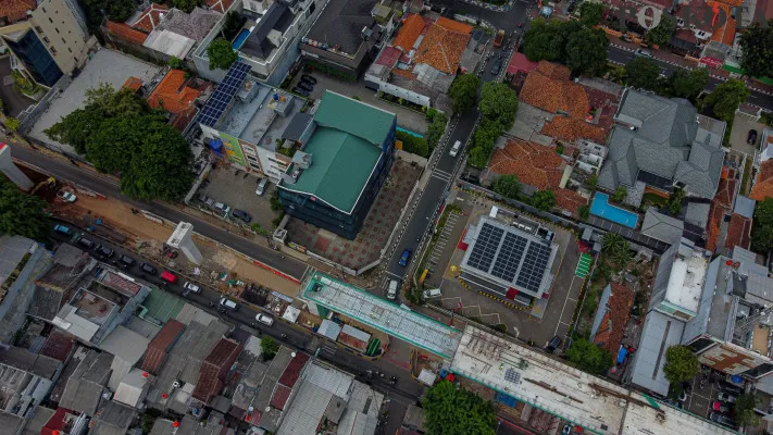 Melihat Dari Udara Progres Pembangunan LRT Fase 1B Velodrome-Manggarai Capai Lebih 30 Persen