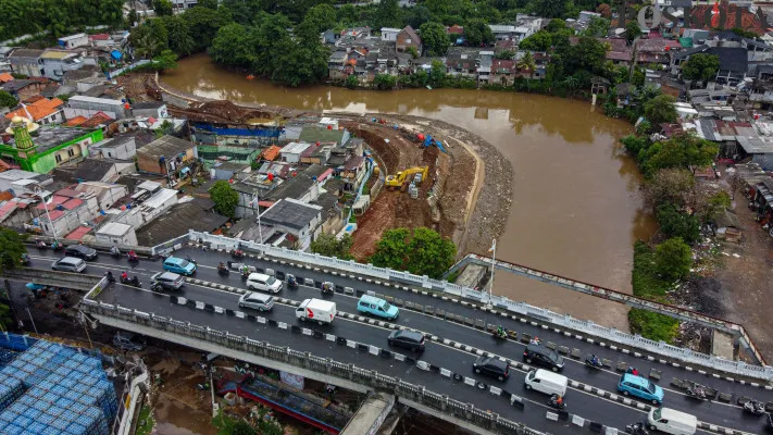 Musim Penghujan Tiba, Normalisasi Kali Ciliwung Di Rawajati Ditargetkan Rampung Akhir 2024