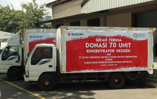 Lewat program Suzuki Peduli, Suzuki Indonesia donasikan oxygen concentrator untuk penanganan pandemi COVID-19. (foto/suzuki)