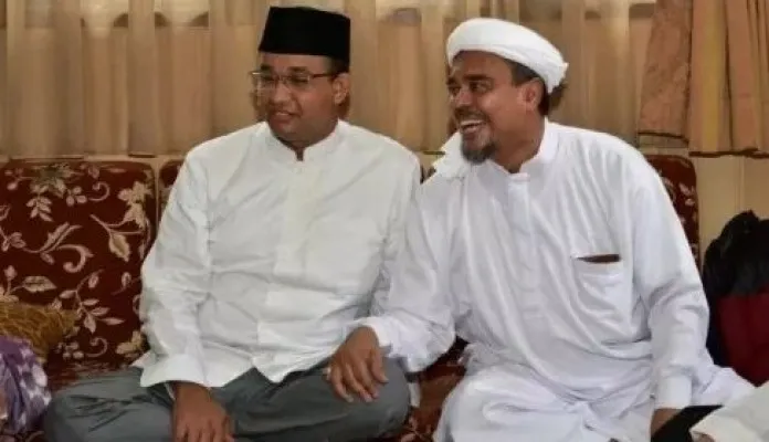 Foto Anies Baswedan dan Habib Rizieq yang beredar di media sosial (Foto: Twitter/@Dadangs98272283)